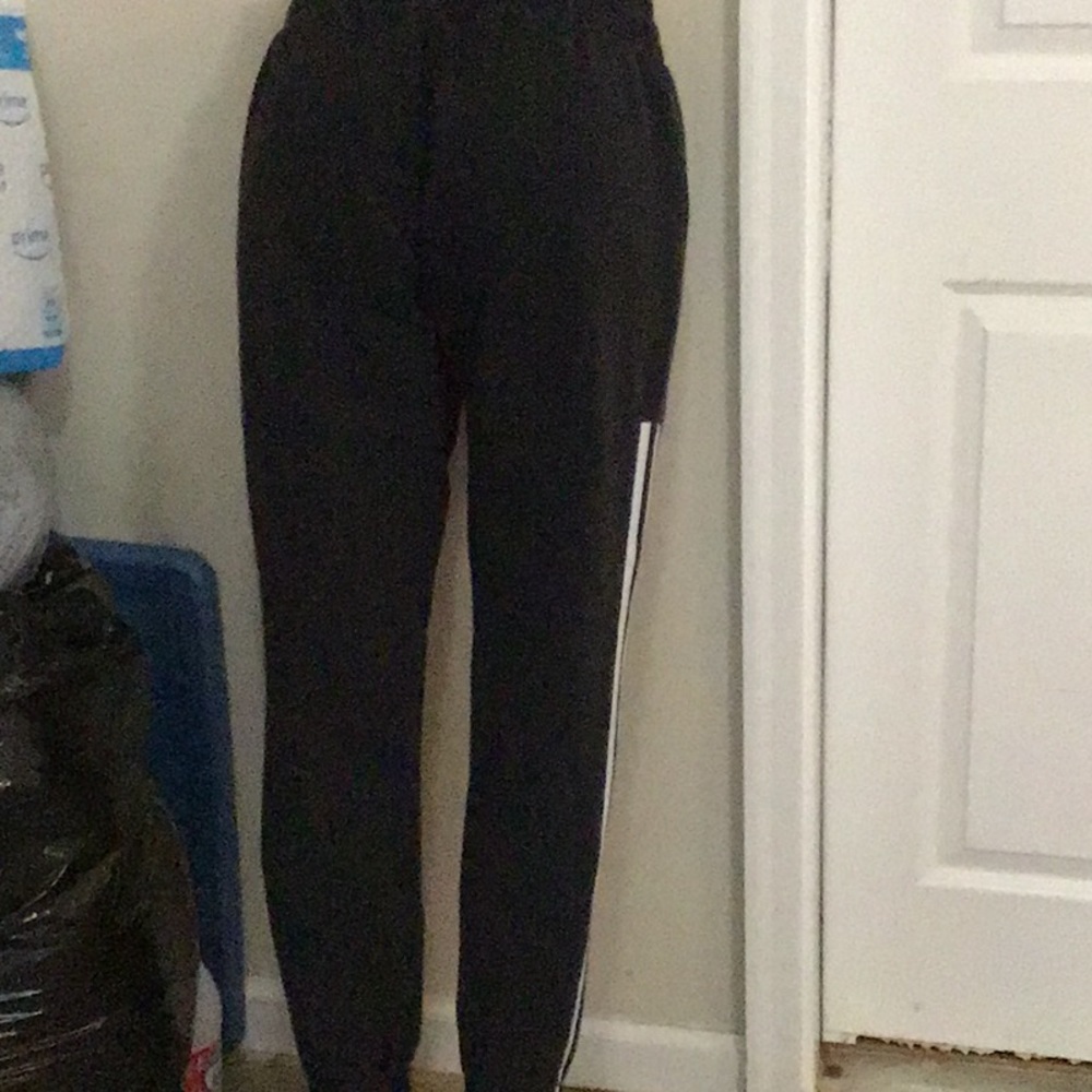 Adidas - Picture 3 of 3